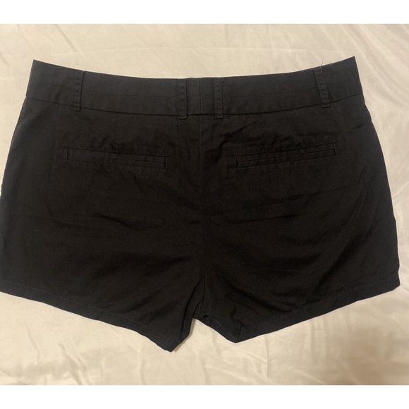 J.Crew- Black Chino Shorts Size 6 - Picture 3 of 9